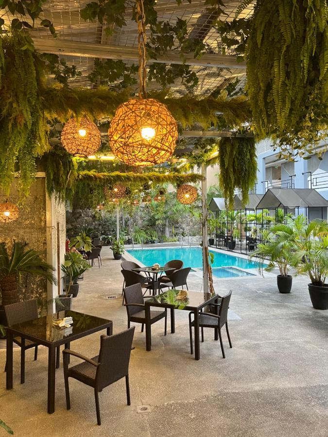 Hotel Halo Angeles City Exterior photo