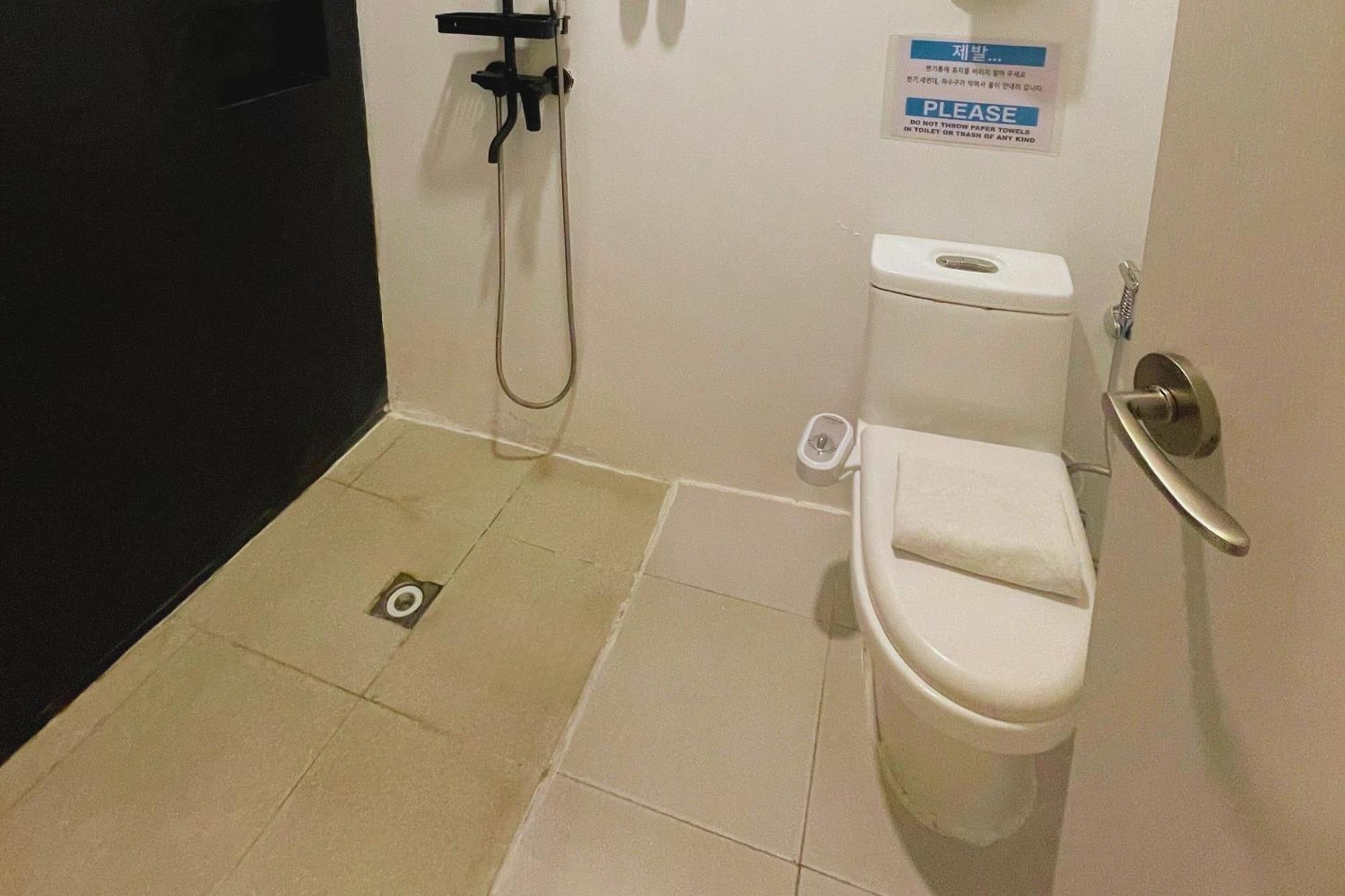 Hotel Halo Angeles City Room photo
